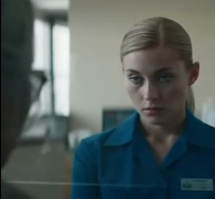 She Humiliated an Old Woman at Her Bank Window — Then Learned Whose Bank It Was