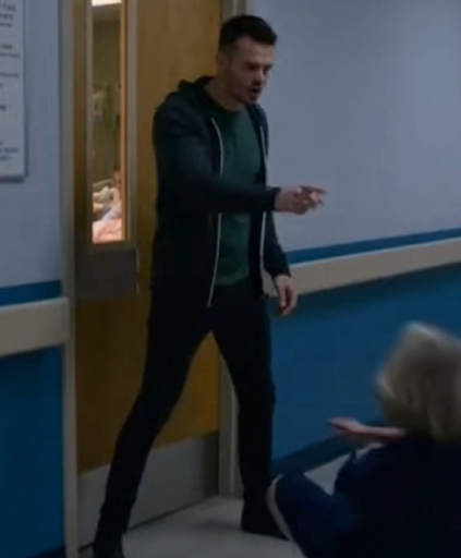 Three Years of Being Quietly Erased — Then the Hospital Called the Wrong Person to Pay